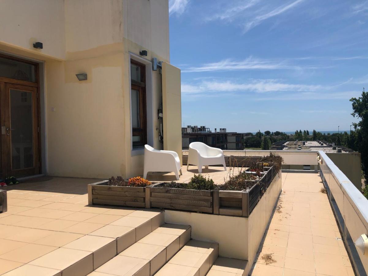 Beautiful Penthouse Apartment With Terrace - 4 Minute Walk To The Beach トロイア エクステリア 写真