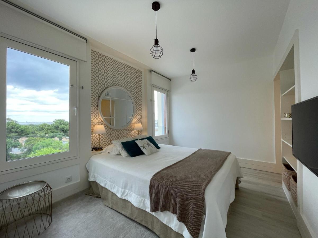 Beautiful Penthouse Apartment With Terrace - 4 Minute Walk To The Beach トロイア エクステリア 写真