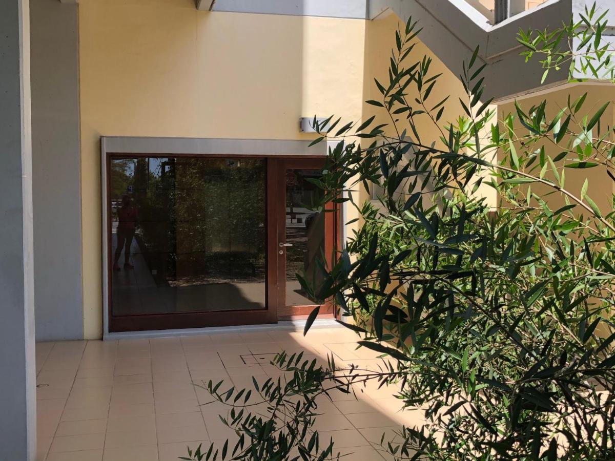 Beautiful Penthouse Apartment With Terrace - 4 Minute Walk To The Beach トロイア エクステリア 写真