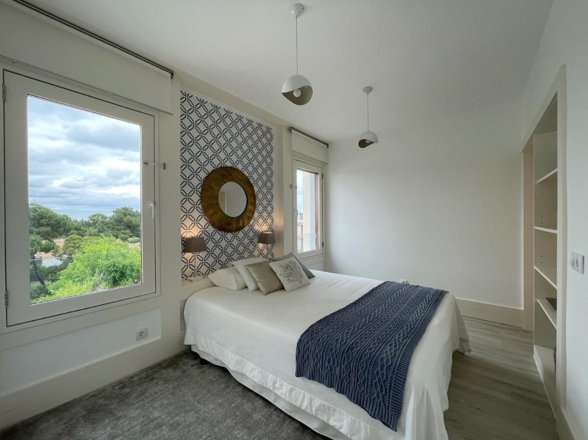 Beautiful Penthouse Apartment With Terrace - 4 Minute Walk To The Beach トロイア エクステリア 写真